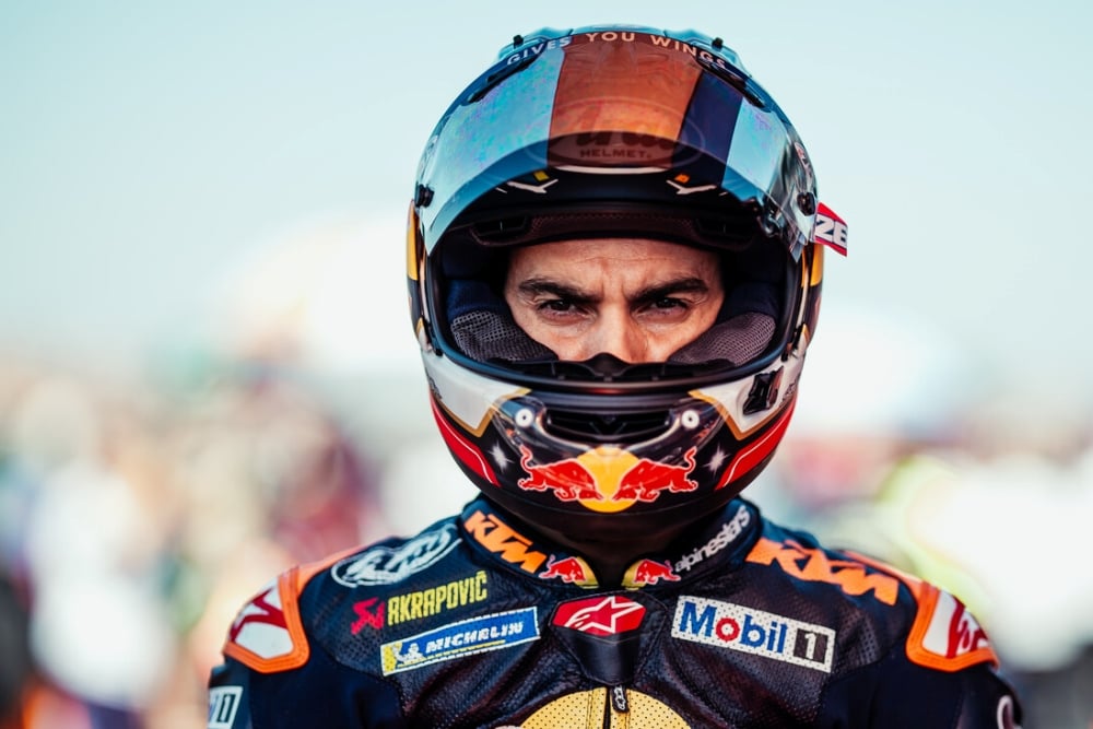 MUC-OFF ARE PLEASED TO PRESENT 'DOVI IN THE DIRT' STARRING MOTOGP