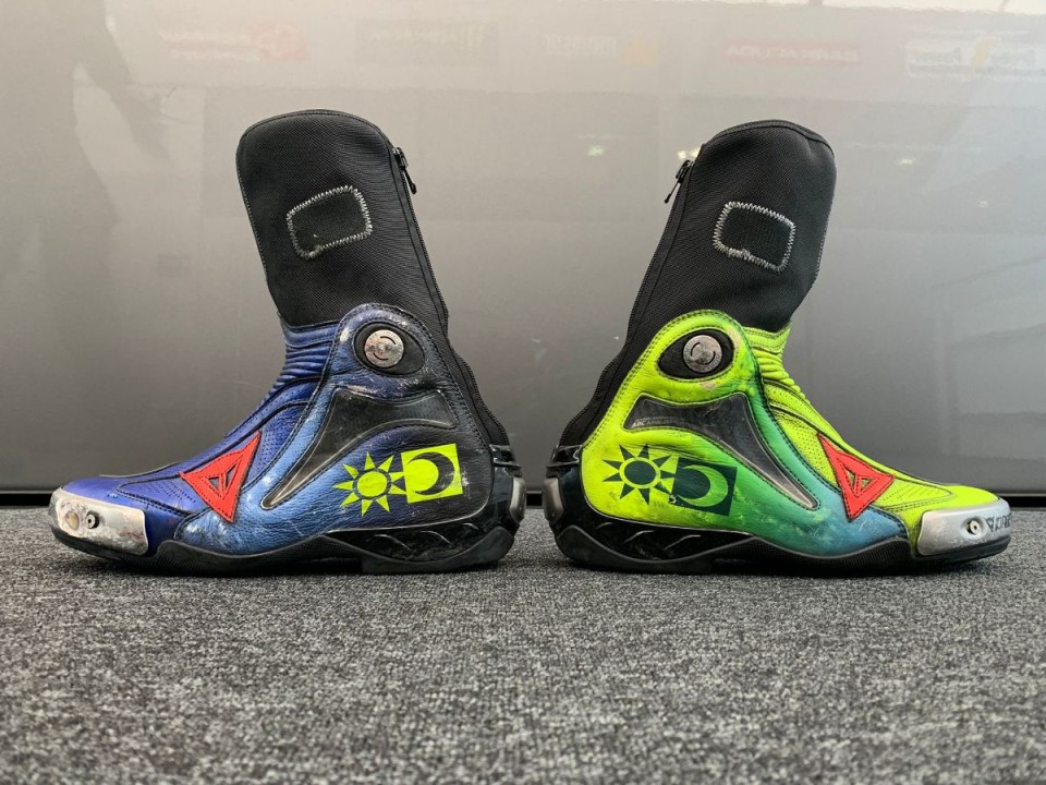 Valentino rossi shoes top