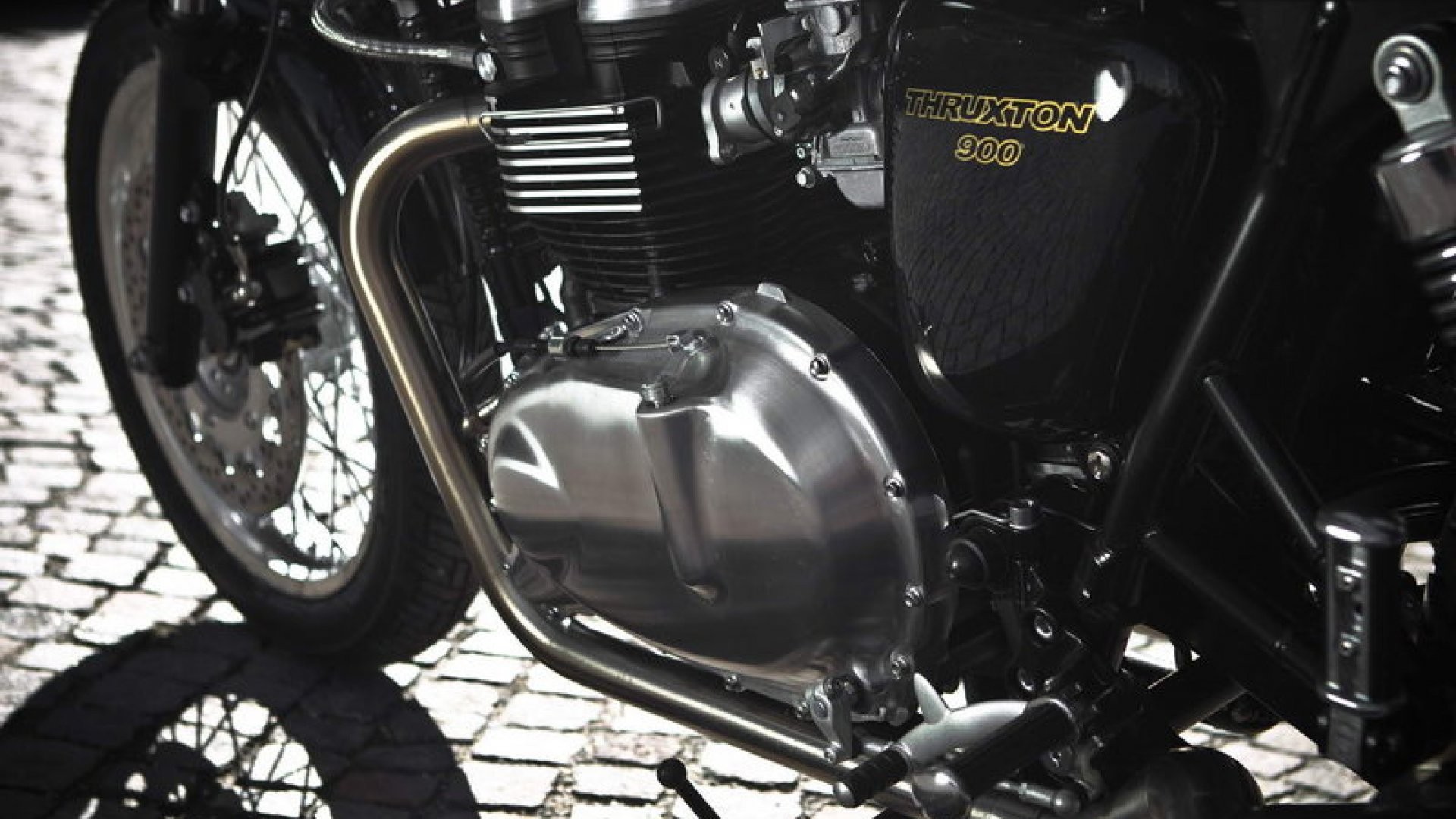 2012 thruxton 900 on sale