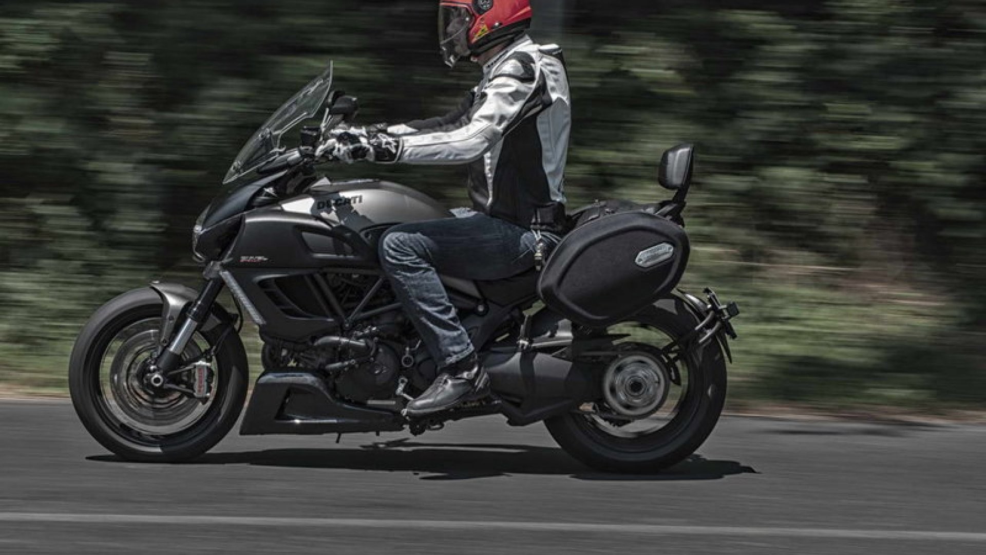 Ducati diavel strada for sale discount