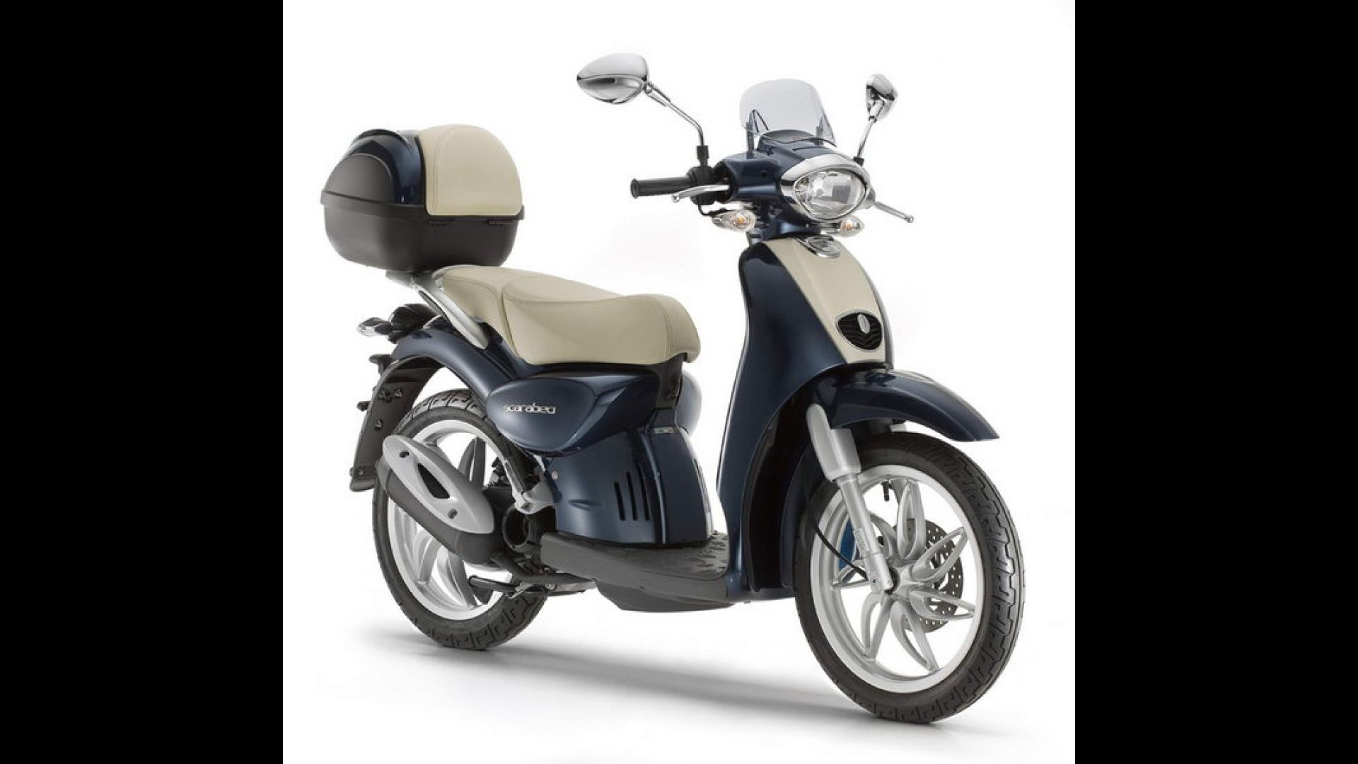 Moto - News, Nuova Gamma Scarabeo 50 e 100 cc