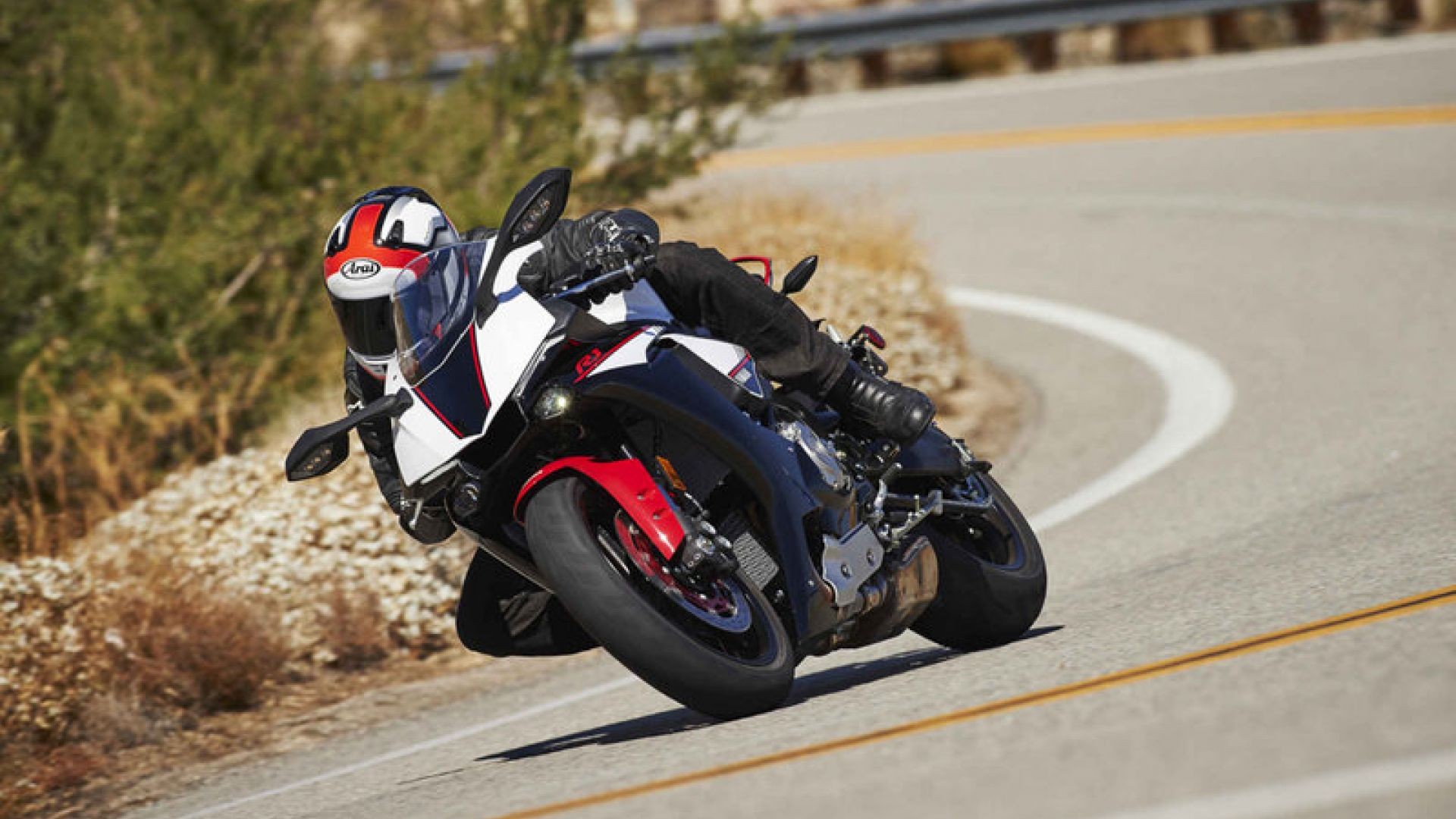 Moto News Yamaha YZF R1S 2016 GPone