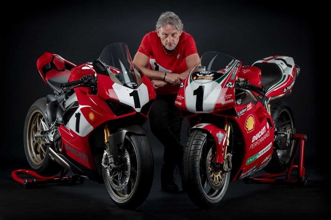 Carl fogarty outlet ducati 996