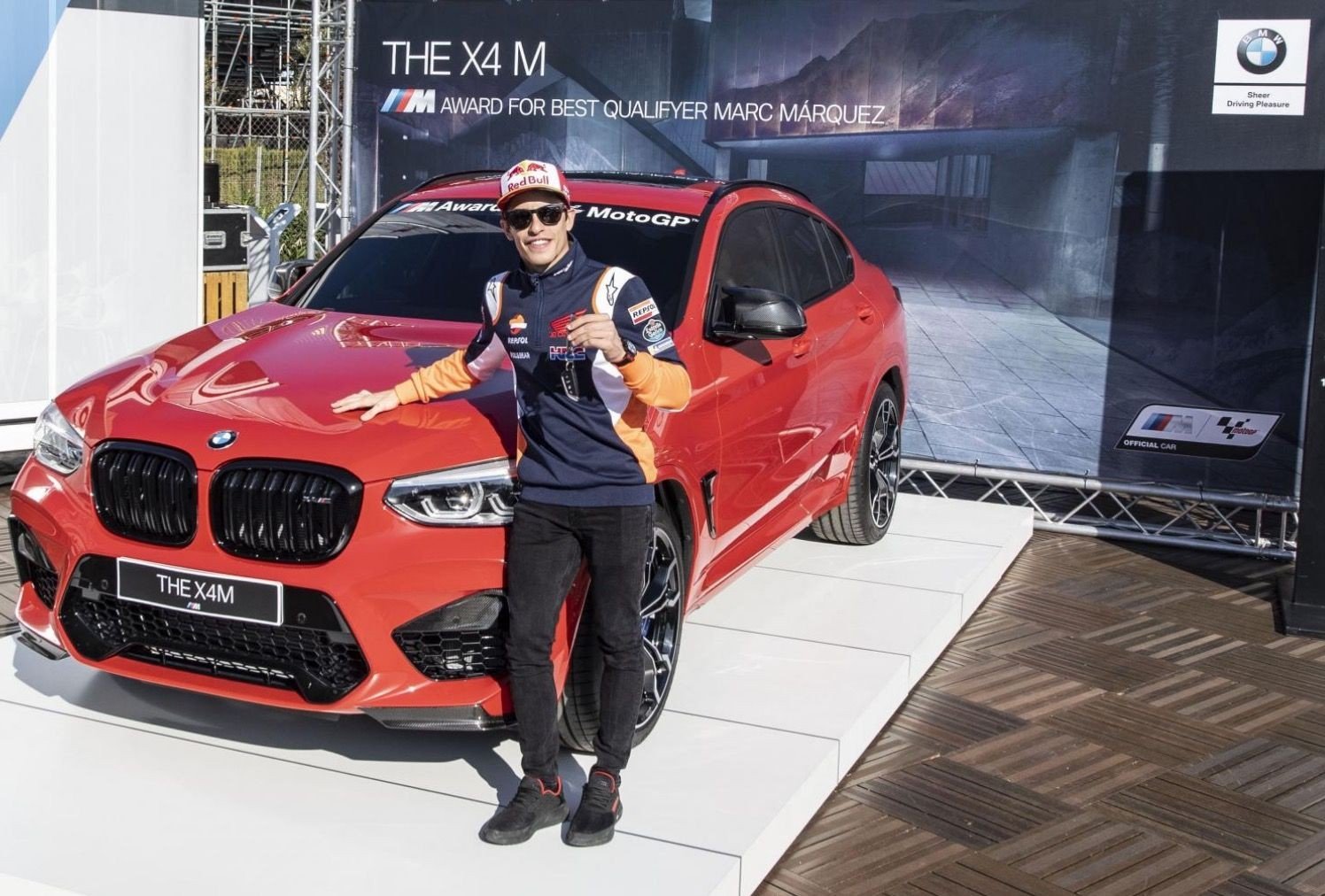 Marc Marquez: dopo le polemiche con Rossi BMW gli regala una M6 Cabrio -  News 