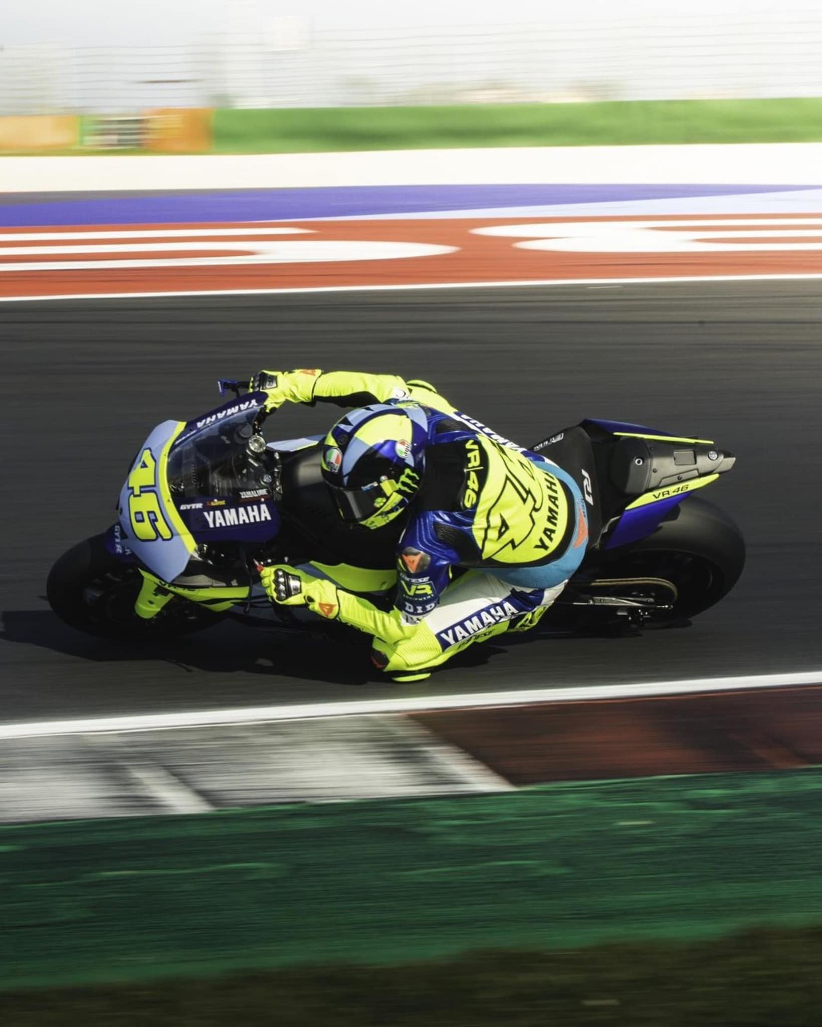 Tuta yamaha top r1