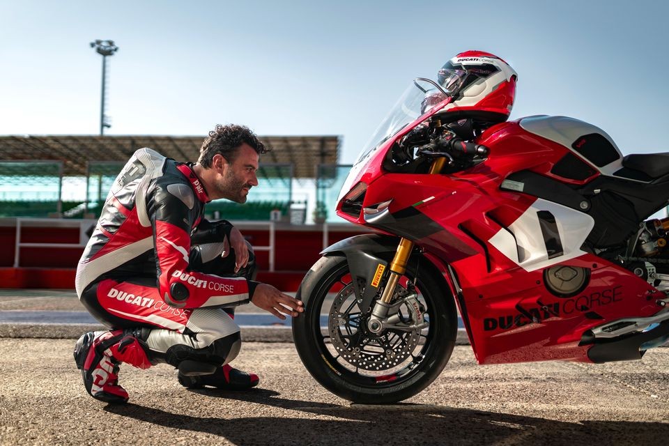 Abbigliamento outlet ducati moto