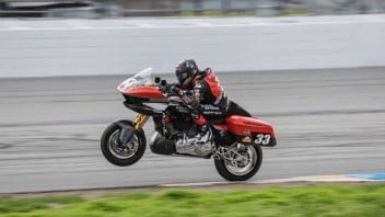 Motoamerica baggers outlet